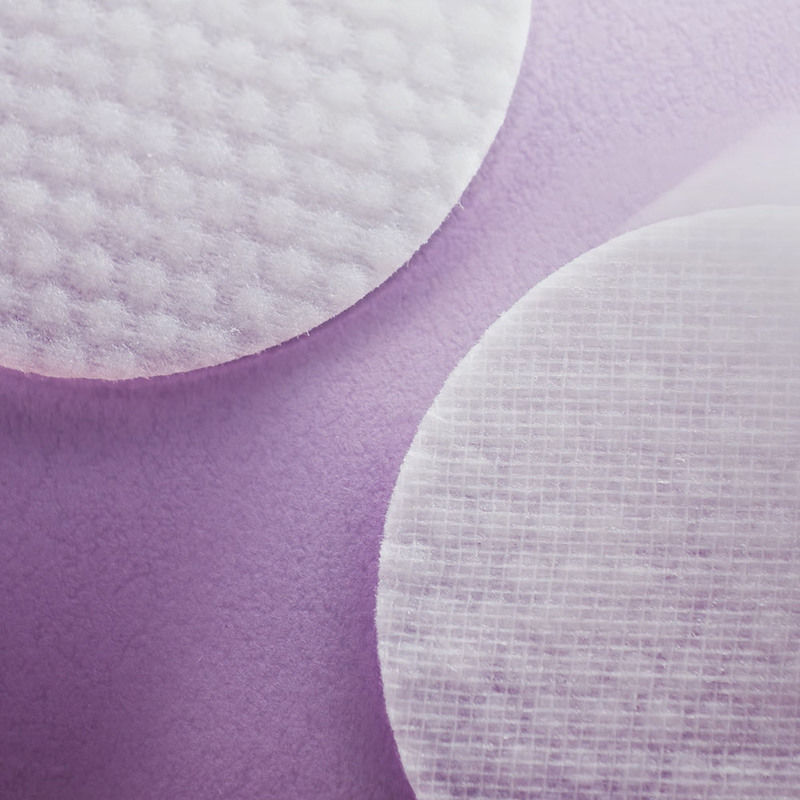 Controlled exfoliation. A clearer, more radiant complexion.