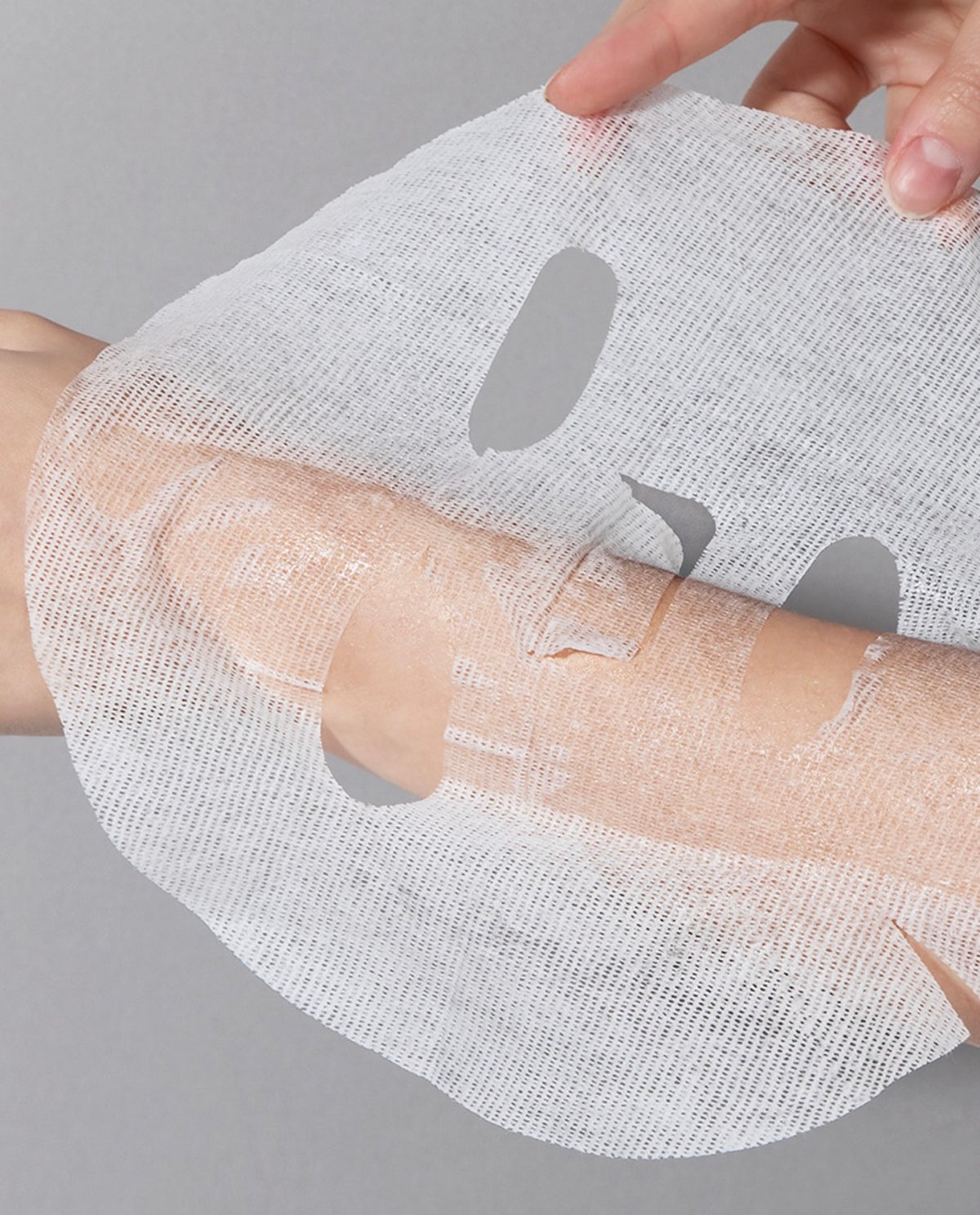 Triple action care voor een gekalmeerde, gehydrateerde en helderdere huid.